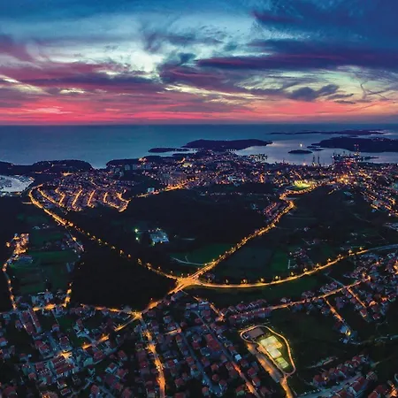 1 Bedroom Awesome In *