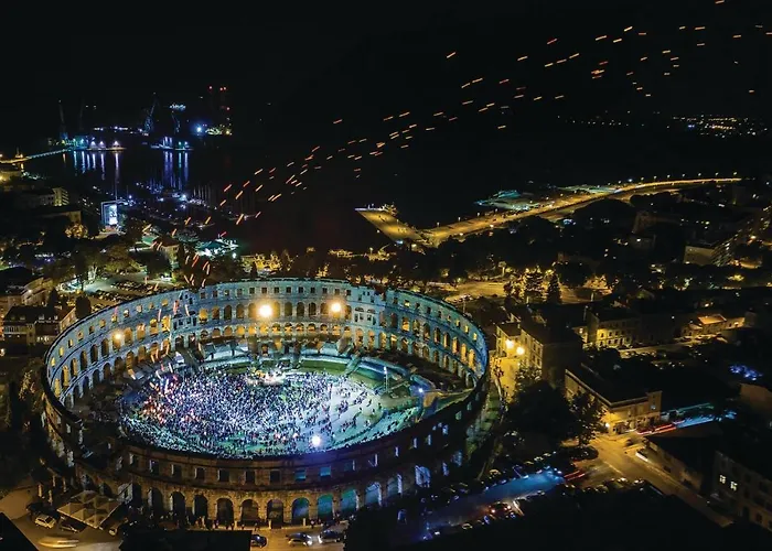 1 Bedroom Awesome In 公寓 *