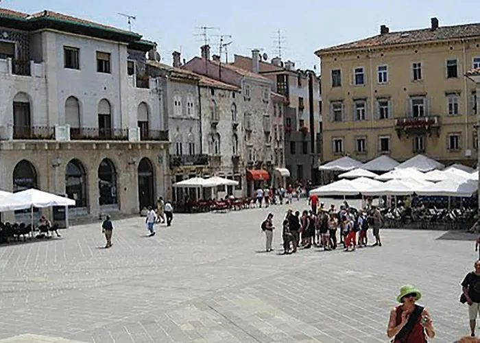 1 Bedroom Awesome In *