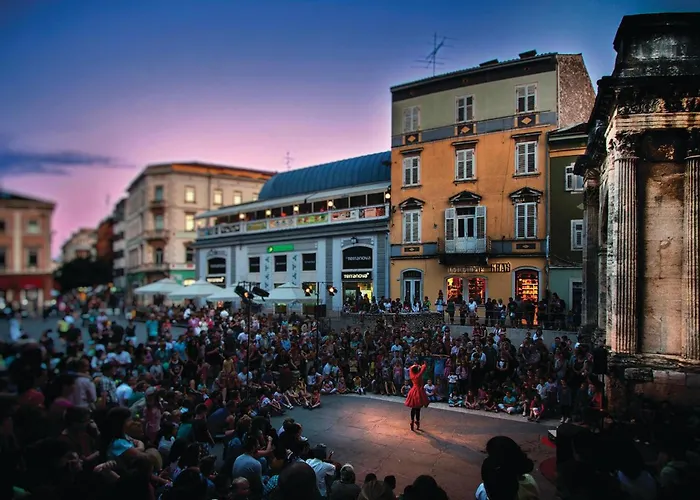 公寓 1 Bedroom Awesome In 普拉