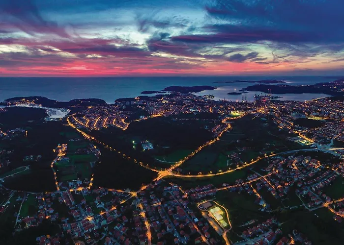 1 Bedroom Awesome In *